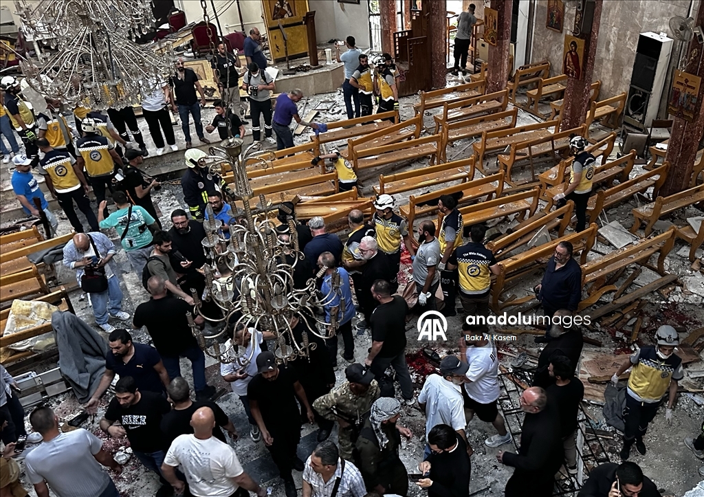 Şam’da kilisede meydana gelen patlamada çok sayıda kişi hayatını kaybetti