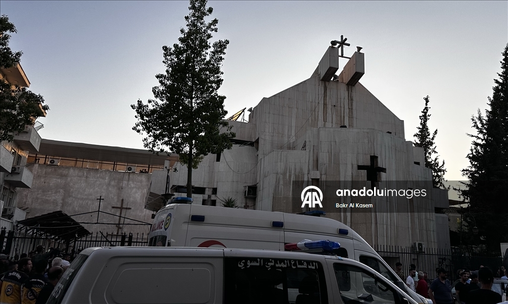 Şam’da kilisede meydana gelen patlamada çok sayıda kişi hayatını kaybetti