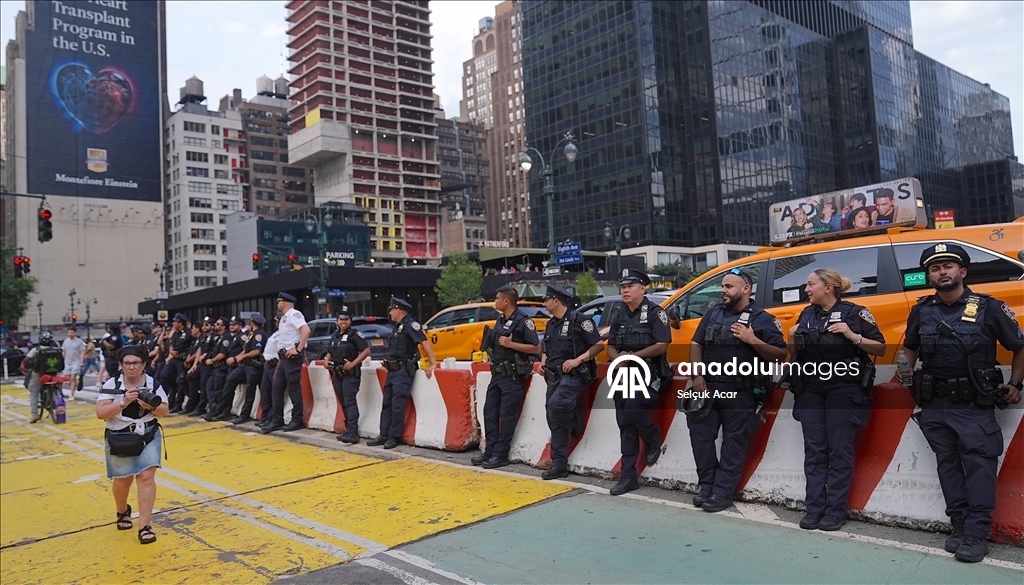 New York'ta İsrail'in Gazze ve İran'a yönelik saldırılarına karşı protesto yürüyüşü düzenlendi