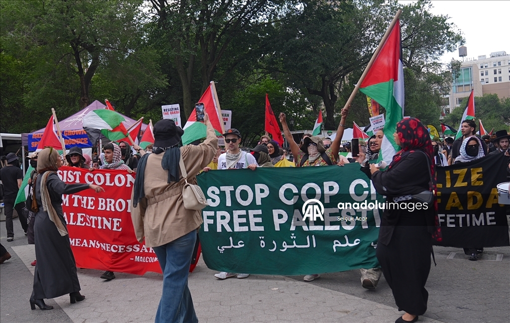 New York'ta İsrail'in Gazze ve İran'a yönelik saldırılarına karşı protesto yürüyüşü düzenlendi