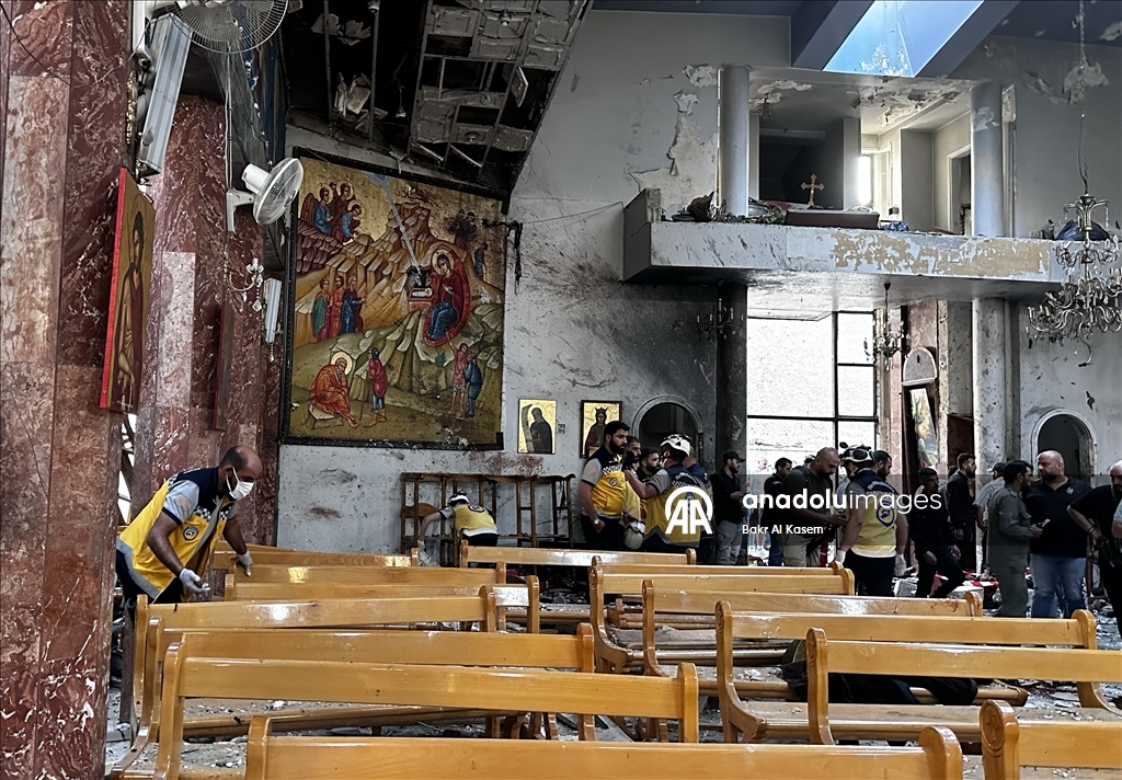 Şam’da kilisede meydana gelen patlamada çok sayıda kişi hayatını kaybetti