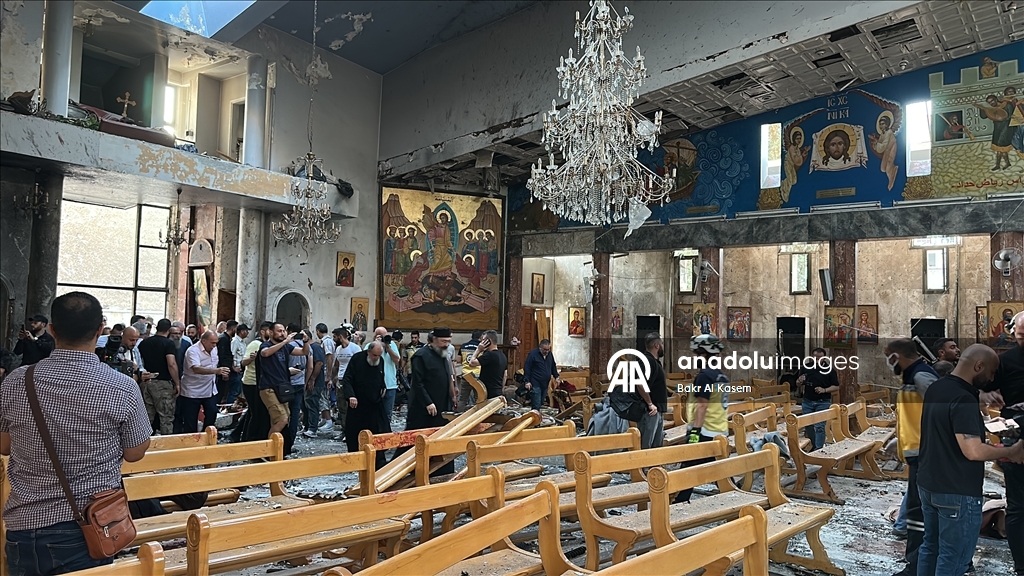 Şam’da kilisede meydana gelen patlamada çok sayıda kişi hayatını kaybetti