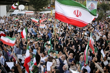 بمشاركة بزشكيان.. مظاهرة حاشدة في طهران تنديدا بالعدوان الأمريكي