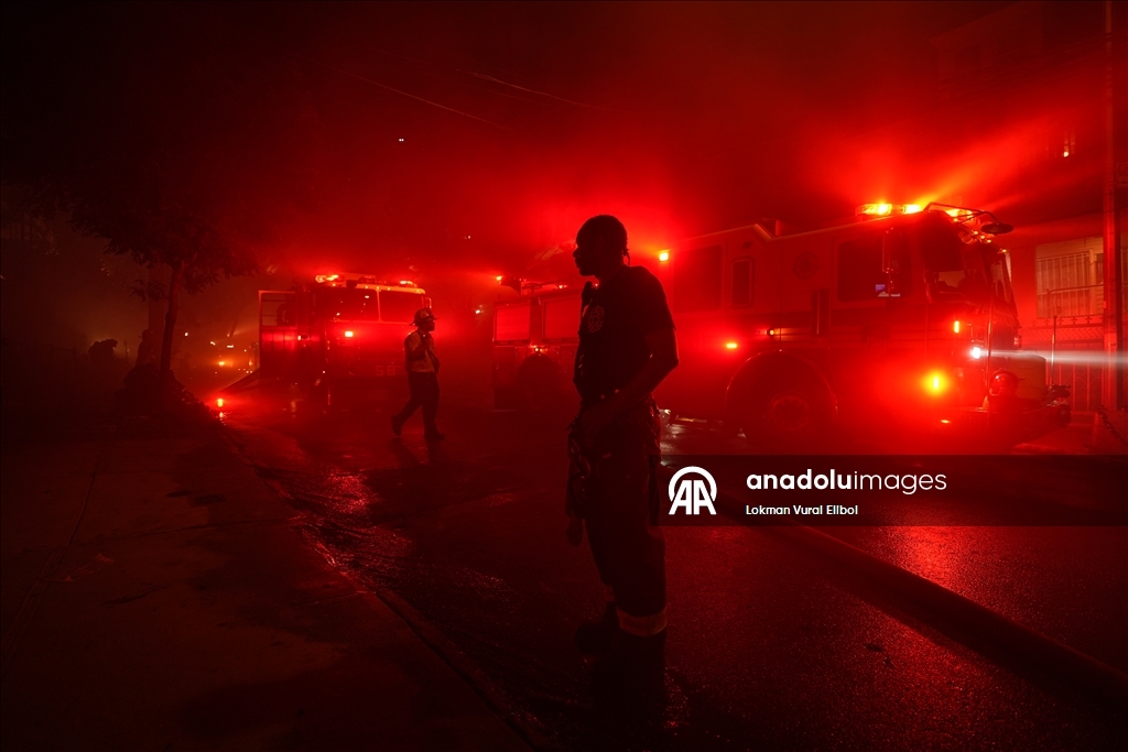 При пожаре в Бронксе пострадали 14 человек
