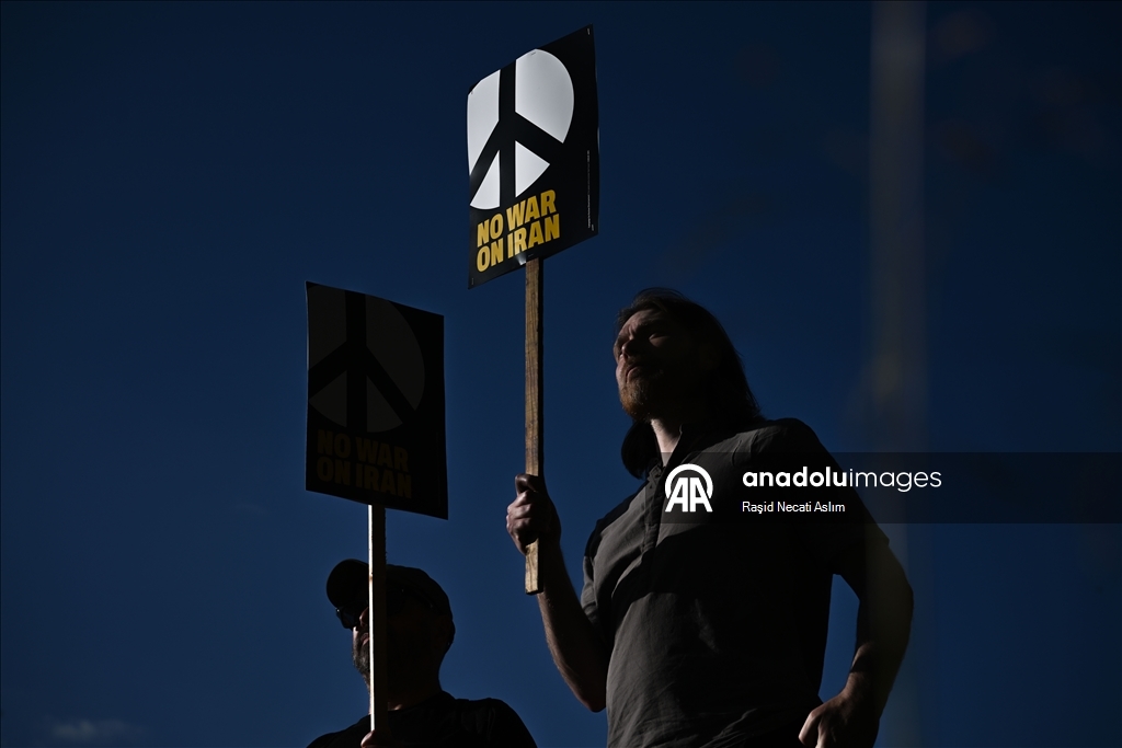 В Лондоне прошла акция против ударов США и Израиля по Ирану