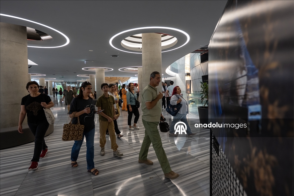 İstanbul Photo Awards 2025'in ilk sergisi Ankara'da açıldı 4