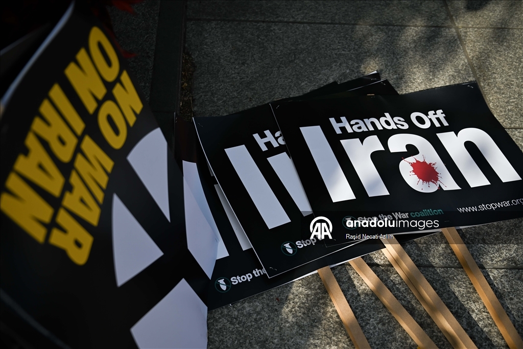 В Лондоне прошла акция против ударов США и Израиля по Ирану