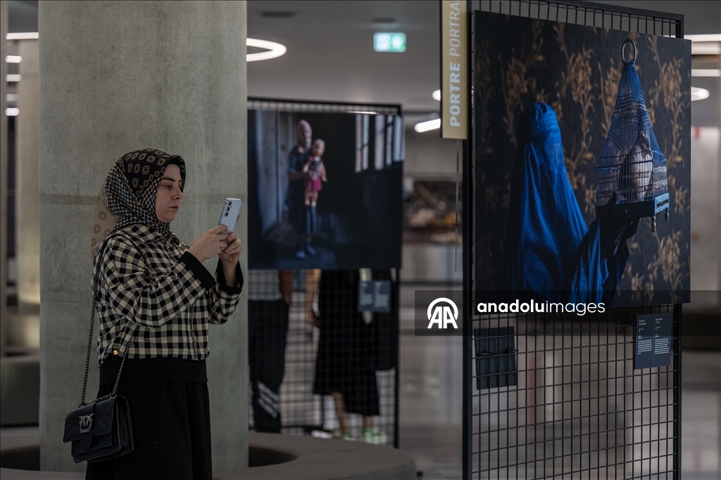 İstanbul Photo Awards 2025'in ilk sergisi Ankara'da açıldı 7