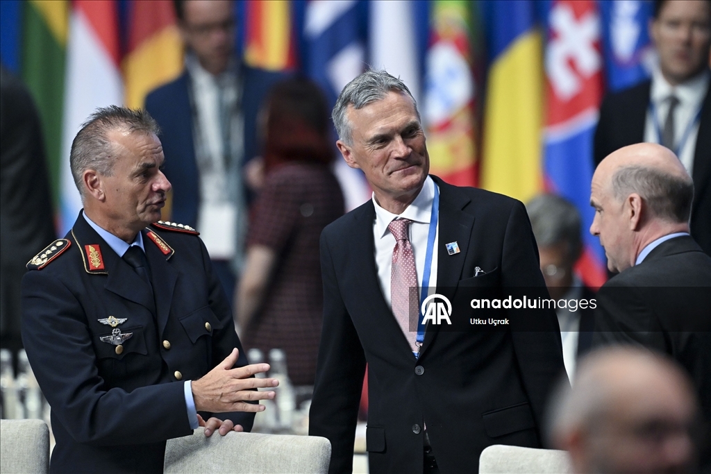 NATO Devlet ve Hükümet Başkanları Zirvesi