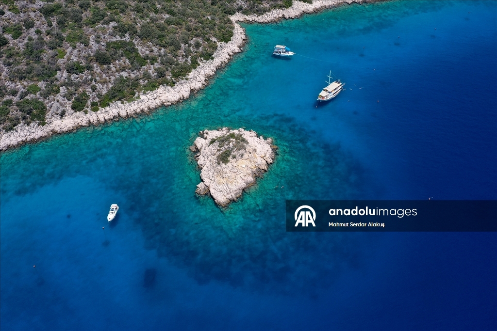 Renkli su altı dünyasının merkezi: Kaş 22