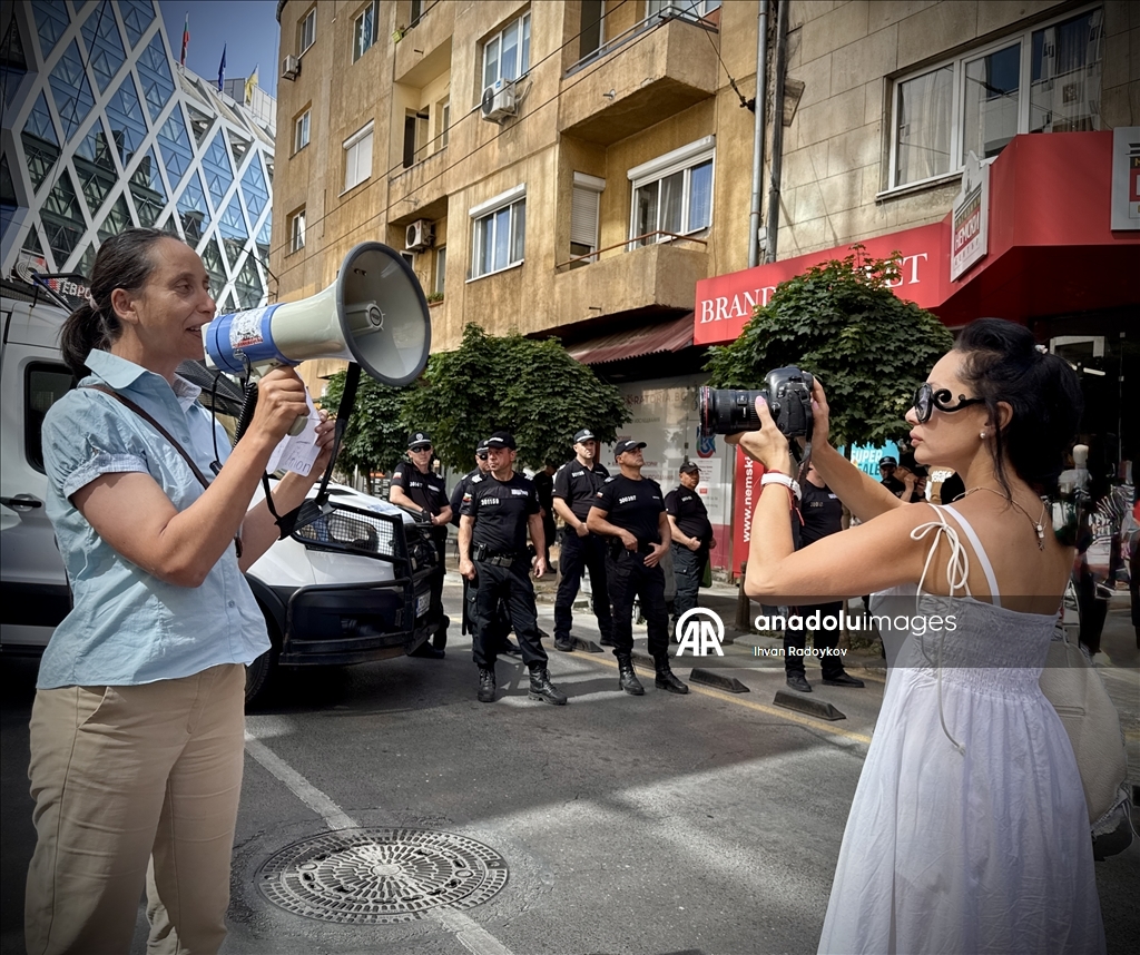 Sofya'da Bulgaristan'ın avroya geçişi protesto edildi