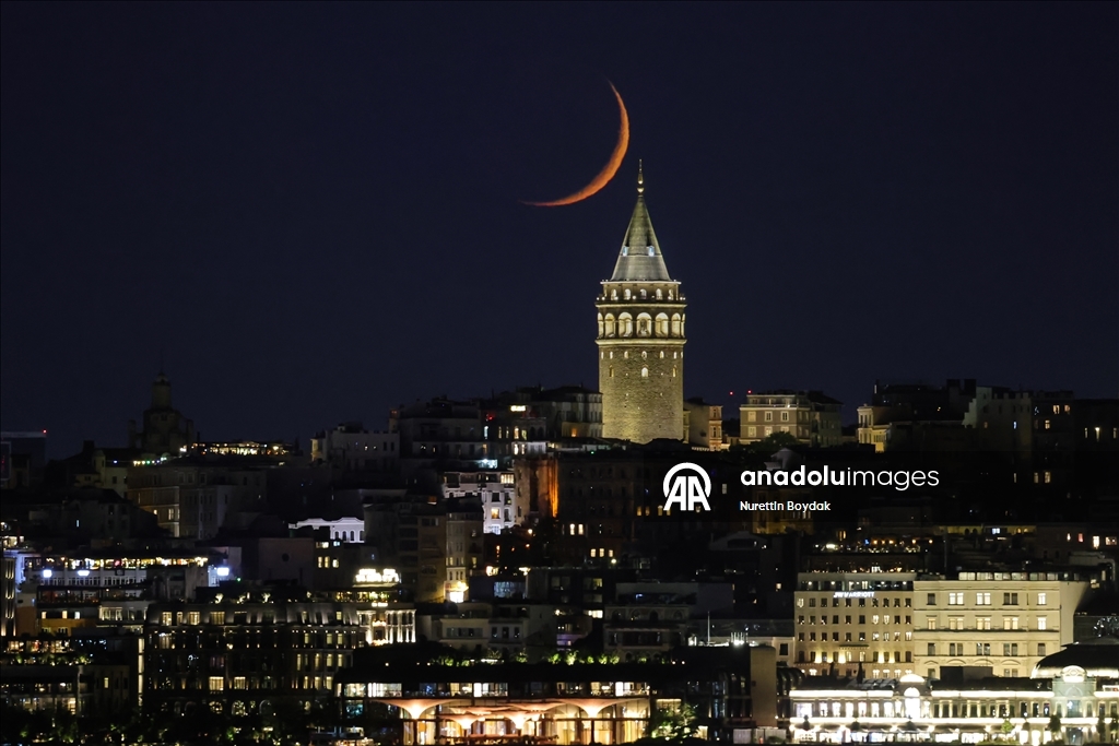 İstanbul'da hilal