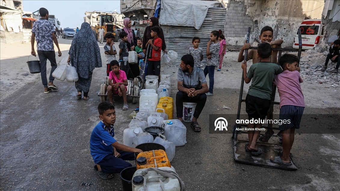 İsrail saldırıları altındaki Gazze'de su sıkıntısı