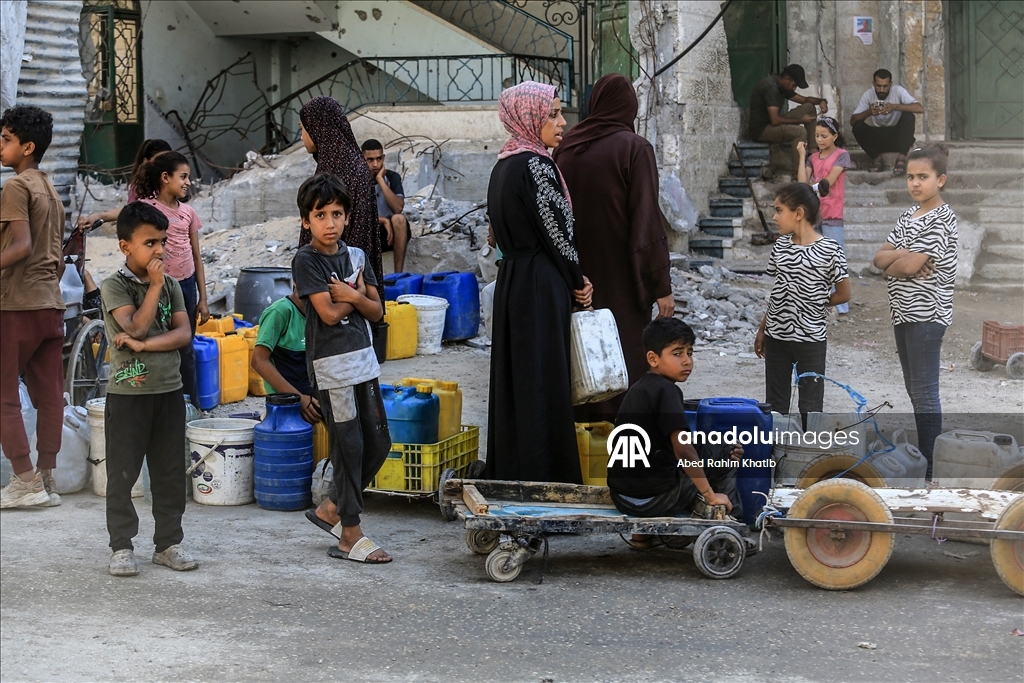 İsrail saldırıları altındaki Gazze'de su sıkıntısı