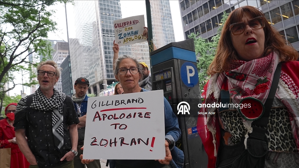Demokrat Partililer, Senatör Gillibrand’ın İslamofobik açıklamalarını protesto etti