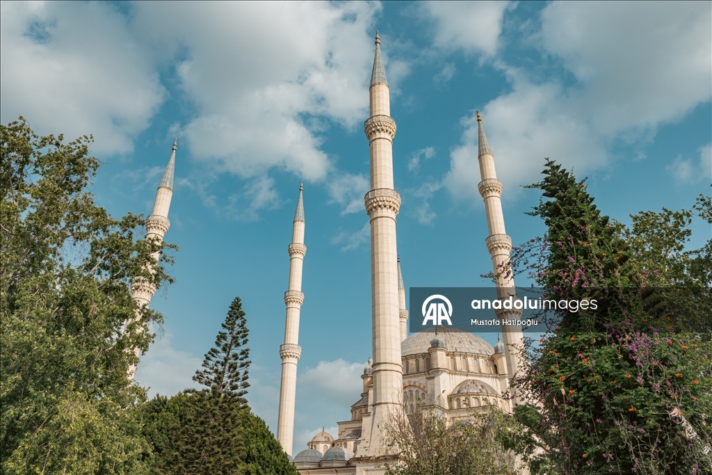 Adana’nın simgesi Sabancı Merkez Camisi