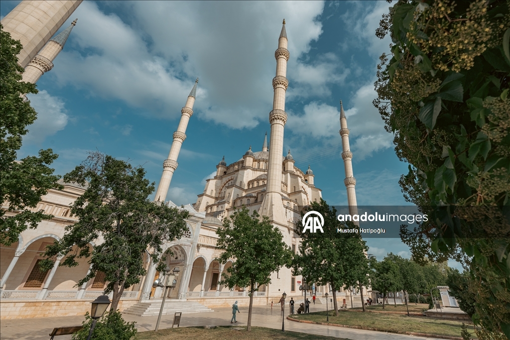 Adana’nın simgesi Sabancı Merkez Camisi