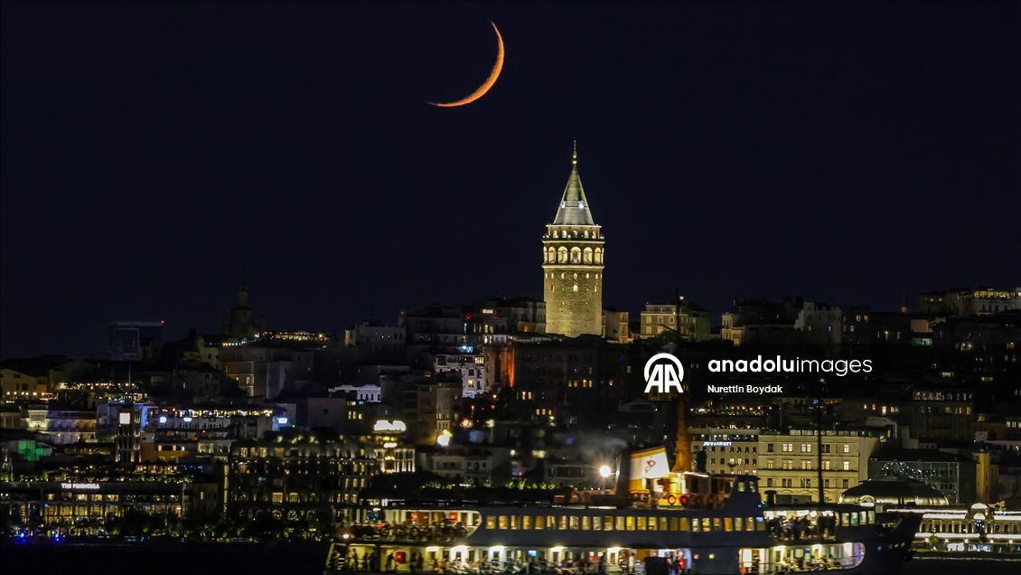 İstanbul'da hilal