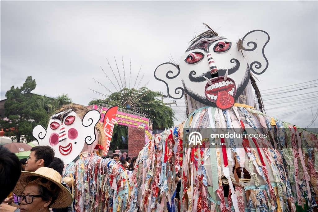 Tayland'da 'Phi Ta Khon' hayalet festivali kutlandı