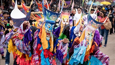 Tayland'da 'Phi Ta Khon' hayalet festivali kutlandı