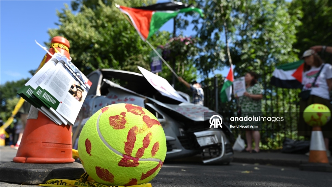 Wimbledon Tenis Turnuvası önünde Filistin'e destek gösterisi düzenlendi