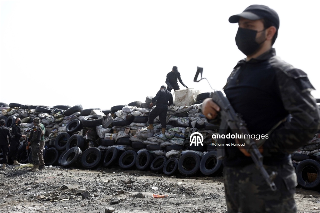 Sana’da 18 ton esrar ve binlerce uyuşturucu hap imha edildi
