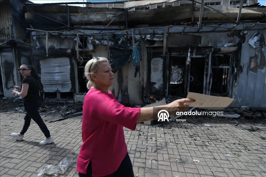 Donetsk'e düzenlenen saldırıda dükkanlar hasar gördü