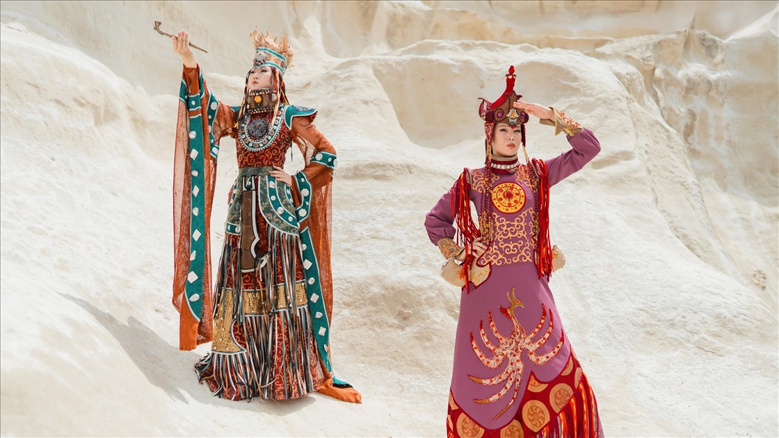 Kazakistan'ın Aktau kentinde "8. Türk Dünyası'nda Kadın ve Moda Günleri" etkinliği yapıldı