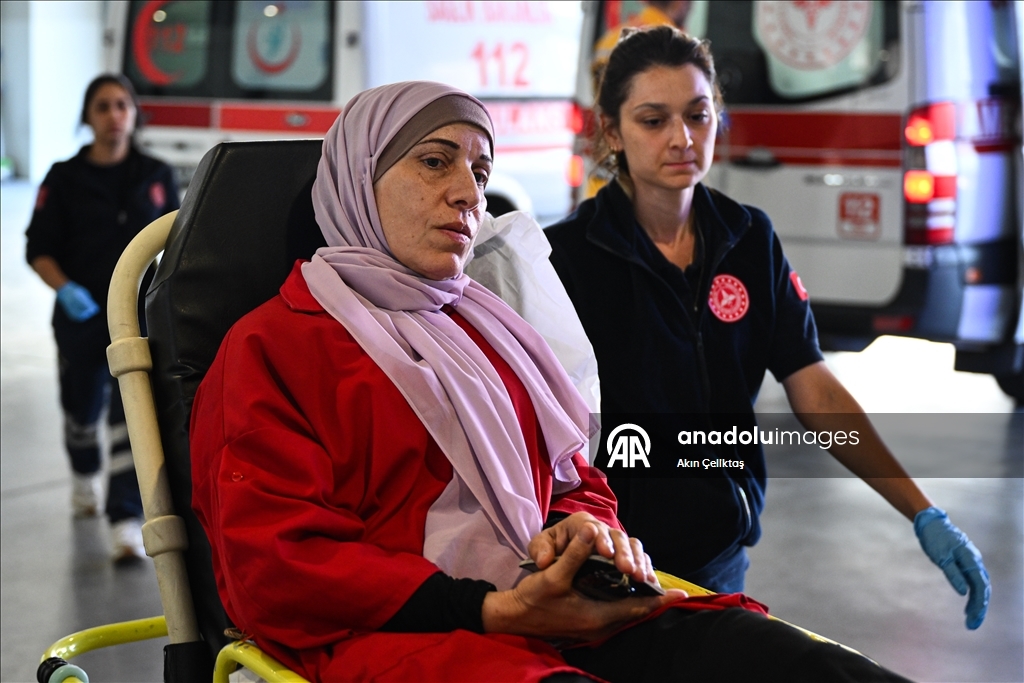 تركيا.. وصول 4 جرحى فلسطينيين من غزة لتلقي العلاج إلى جانب 7 مرافقين..