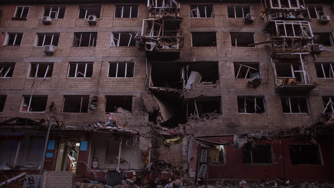 Kiev'de drone ve füze saldırısı