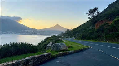 Masa Dağı'nın Atlantik'e açılan yamaçlarında ikonik bir sahil yolu: Chapman's Peak