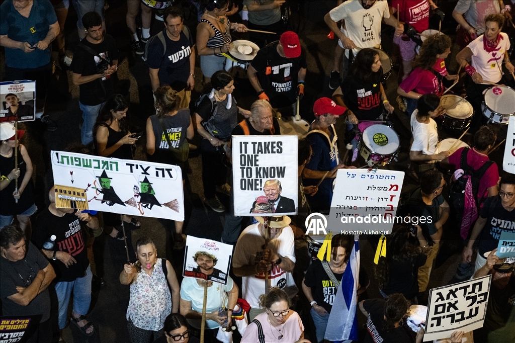 Tel Aviv'de ateşkes ve esirlerin geri getirilmesi talebiyle gösteri düzenlendi