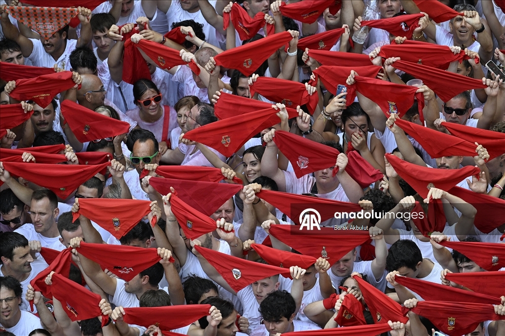 İspanya'nın ünlü San Fermin Festivali başladı