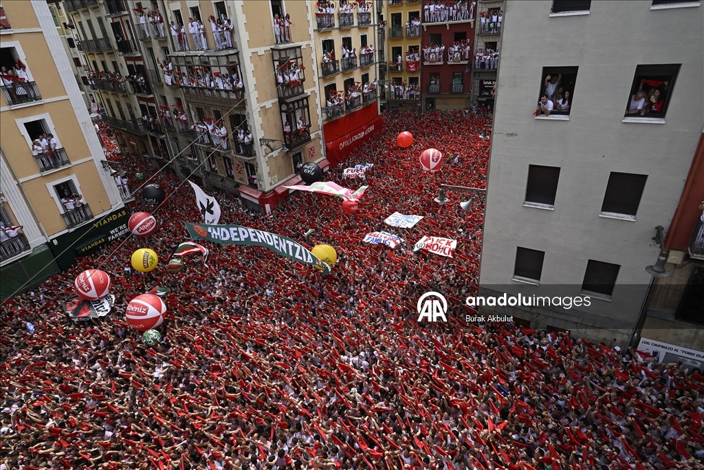 İspanya'nın ünlü San Fermin Festivali başladı