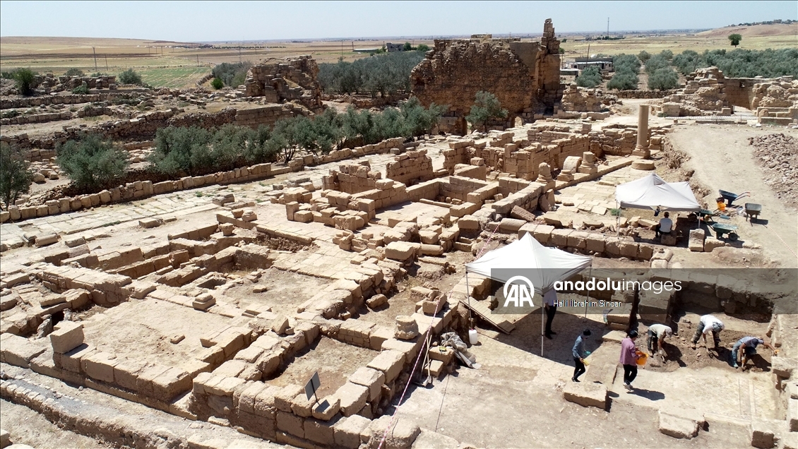 Dara Antik Kenti'nde yaklaşık 1500 yıllık mozaik bulundu