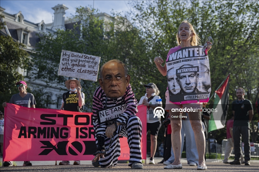 Pro-Palestinian activists hold noise protest outside the White House before Netanyahu's visit