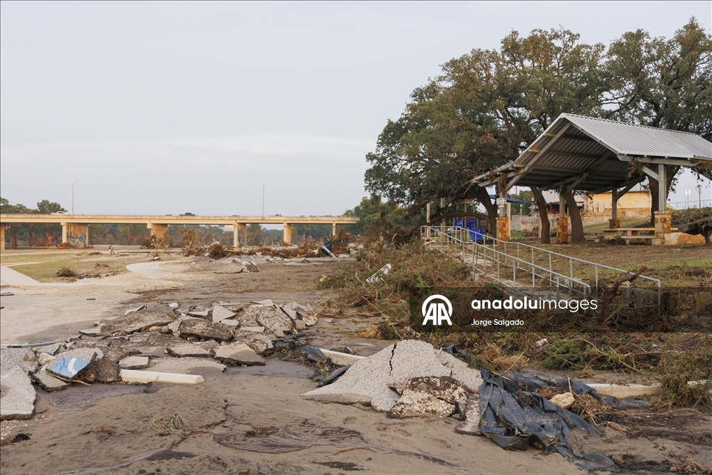 Flash floods kill 67 in US state of Texas