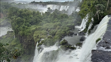 Arjantin'in doğal harikası: Iguazu Şelaleleri