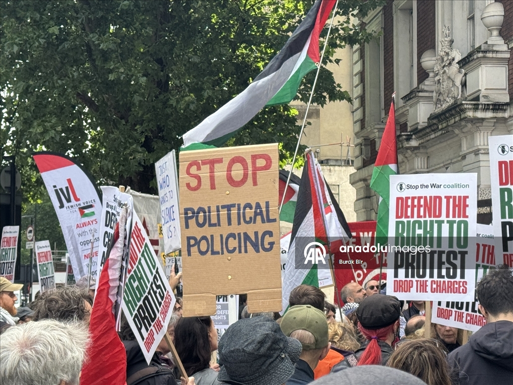 Londra'da Filistin yanlısı liderlere destek gösterisi düzenlendi