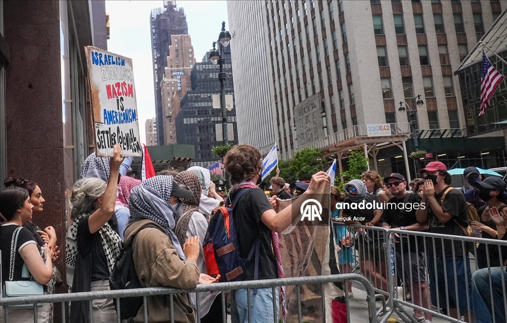 Protest against repression at CUNY in New York
