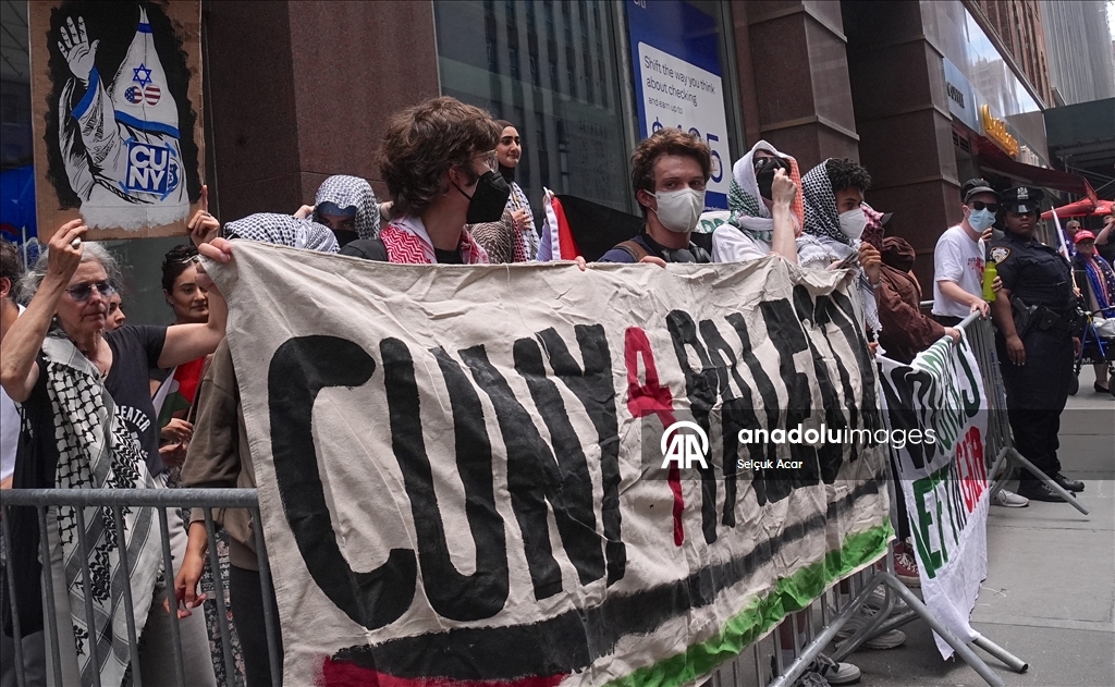 Protest against repression at CUNY in New York