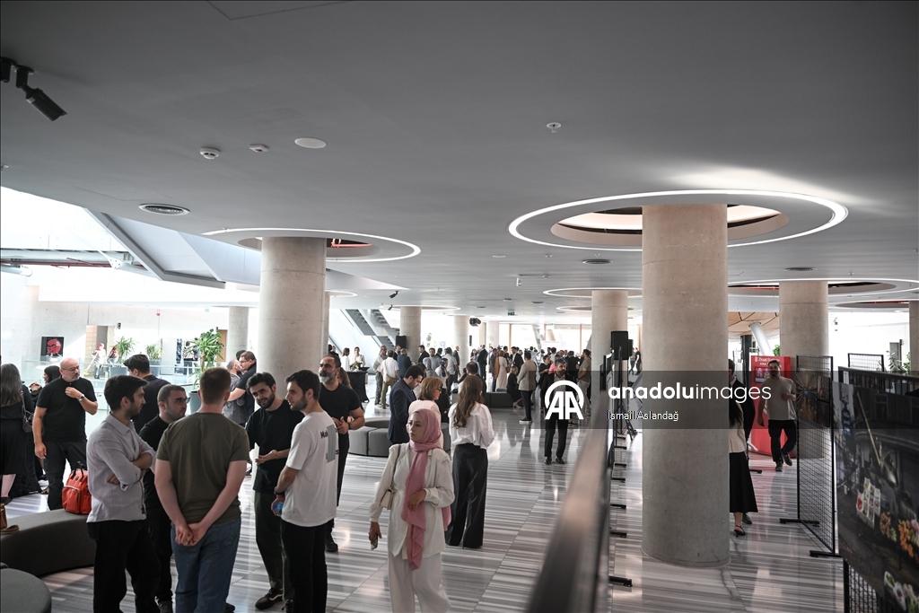 İstanbul Photo Awards 2025'in ilk sergisinin resmi daveti Ankara'da gerçekleşti