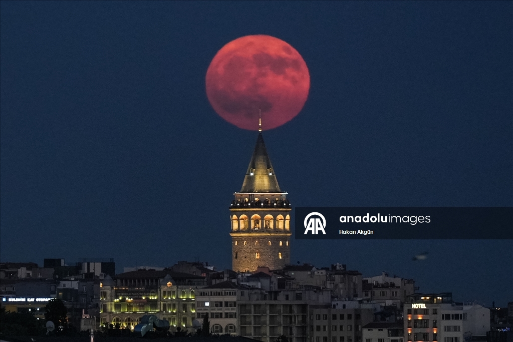 İstanbul'da dolunay