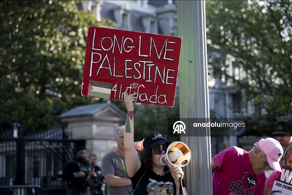 Aktivis pro Palestina gelar demonstrasi saat kunjungan Netanyahu ke AS