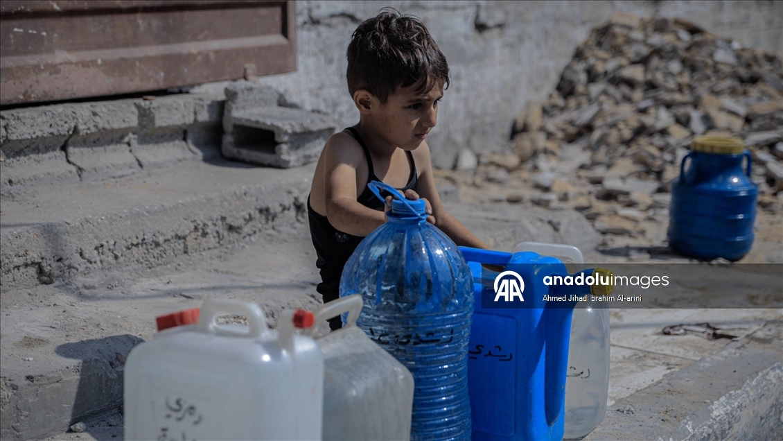 İsrail saldırıları altındaki Gazze'de su sıkıntısı