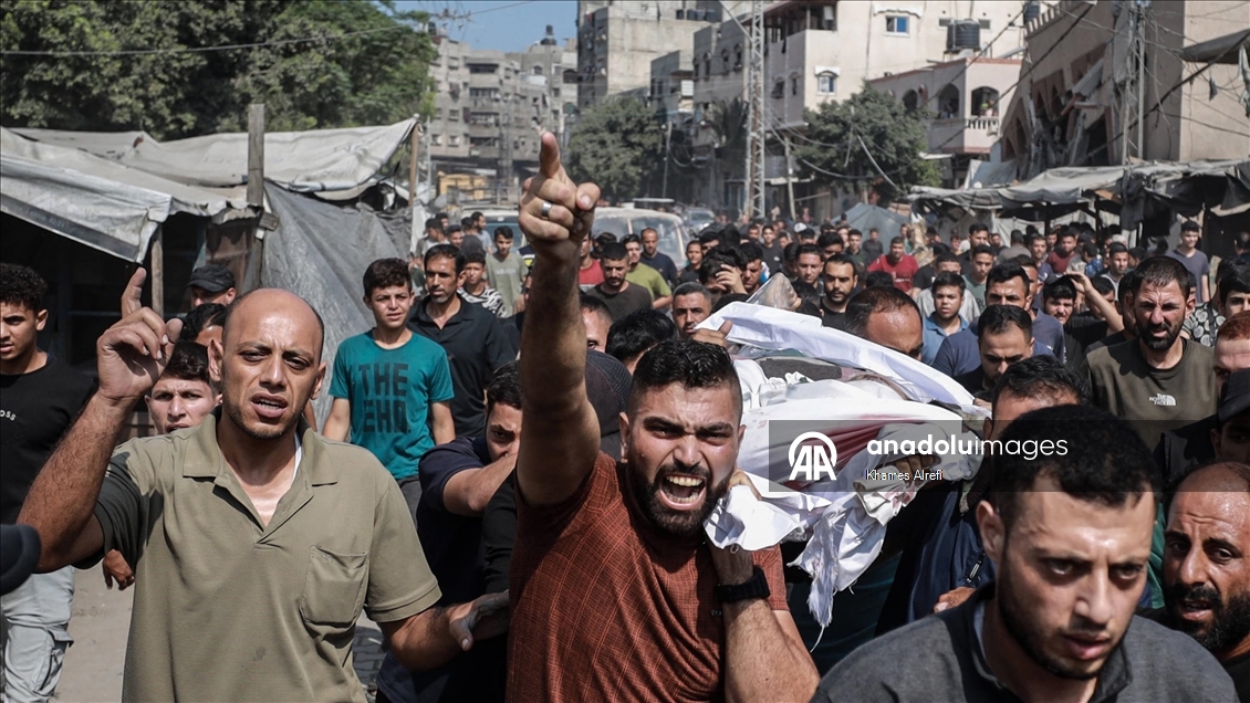 İsrail, Gazze'nin Cibalya Kampı'ndaki bir okula saldırı düzenledi
