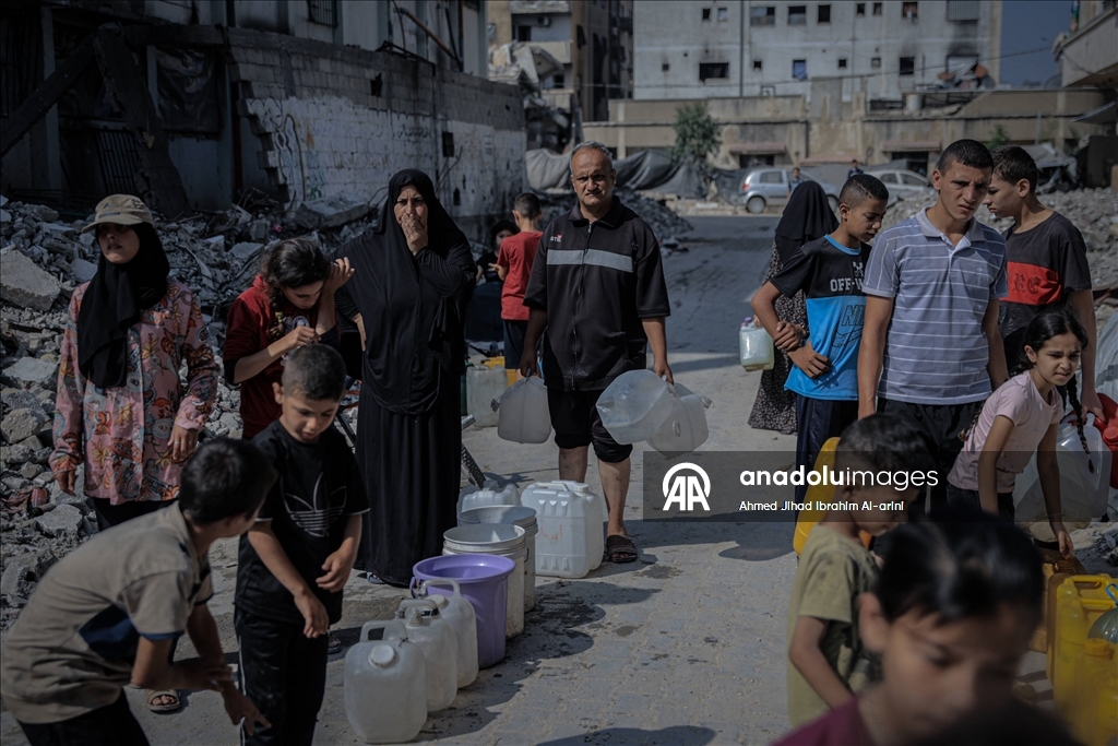 İsrail saldırıları altındaki Gazze'de su sıkıntısı