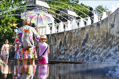 Rising temperatures hit Moscow