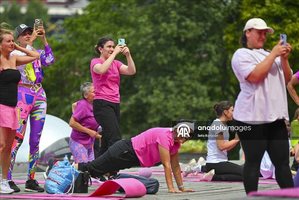 Moskova’da ‘’Hareket halindeki güzellik ‘’ temalı kadın spor festivali 
