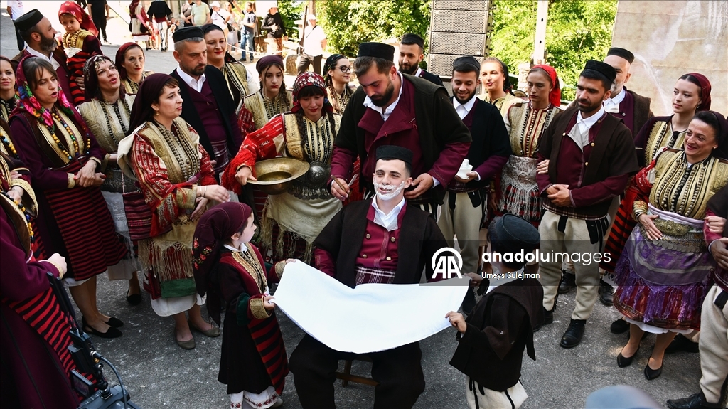 Kuzey Makedonya'nın Galiçnik köyünde asırlık düğün geleneği yaşatılıyor